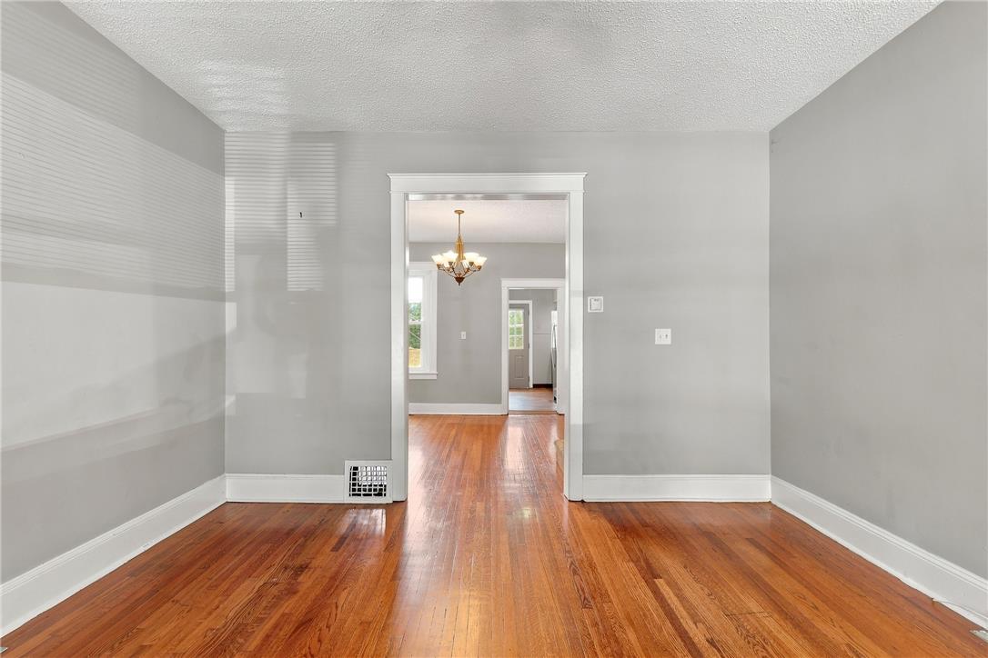 1021 Spring Property Photo 12