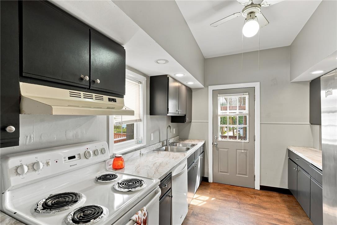1021 Spring Property Photo 13