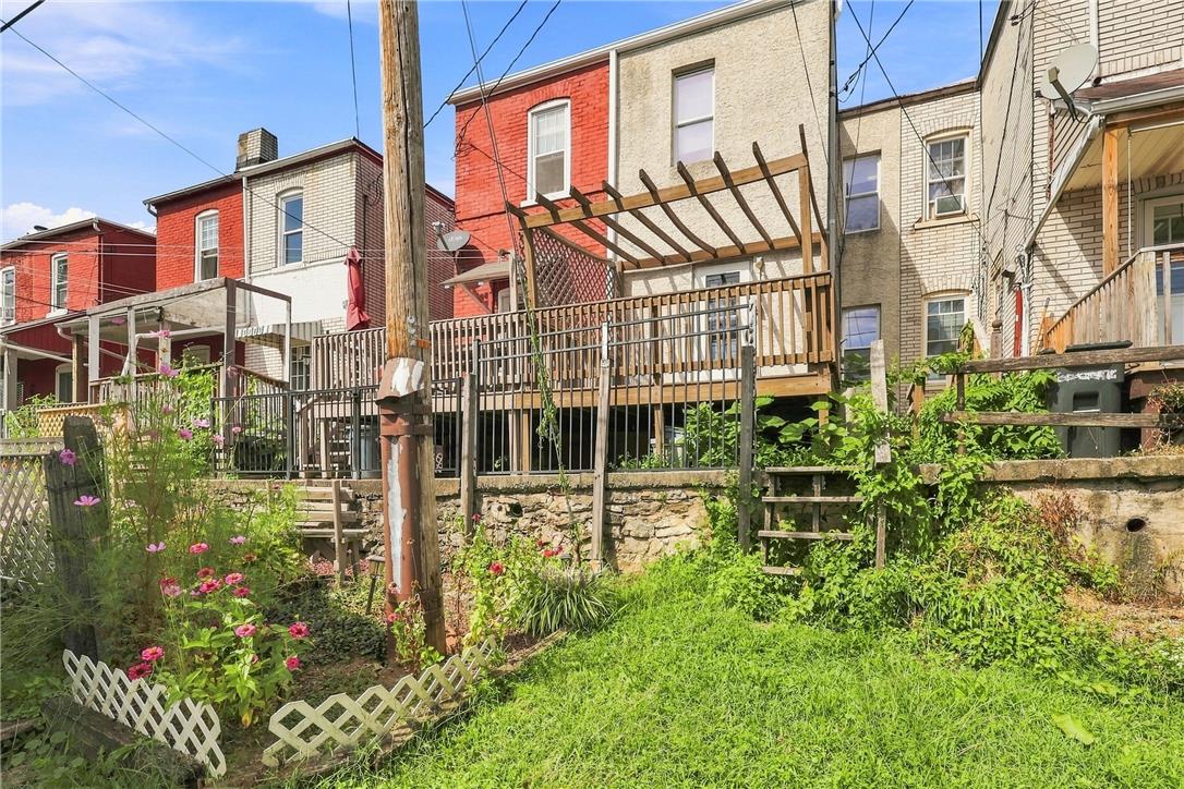 1021 Spring Property Photo 19