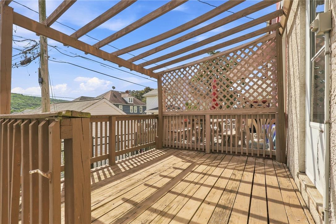 1021 Spring Property Photo 20