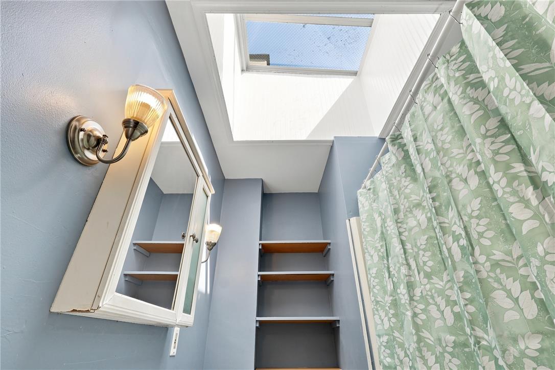 1021 Spring Property Photo 24
