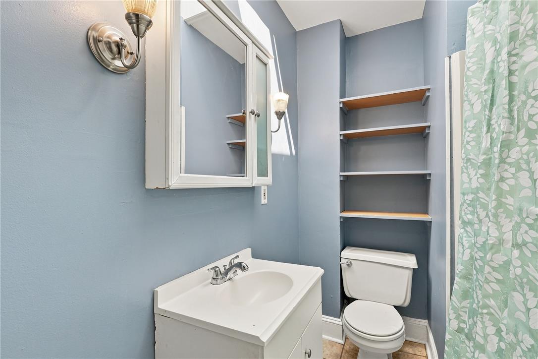 1021 Spring Property Photo 25