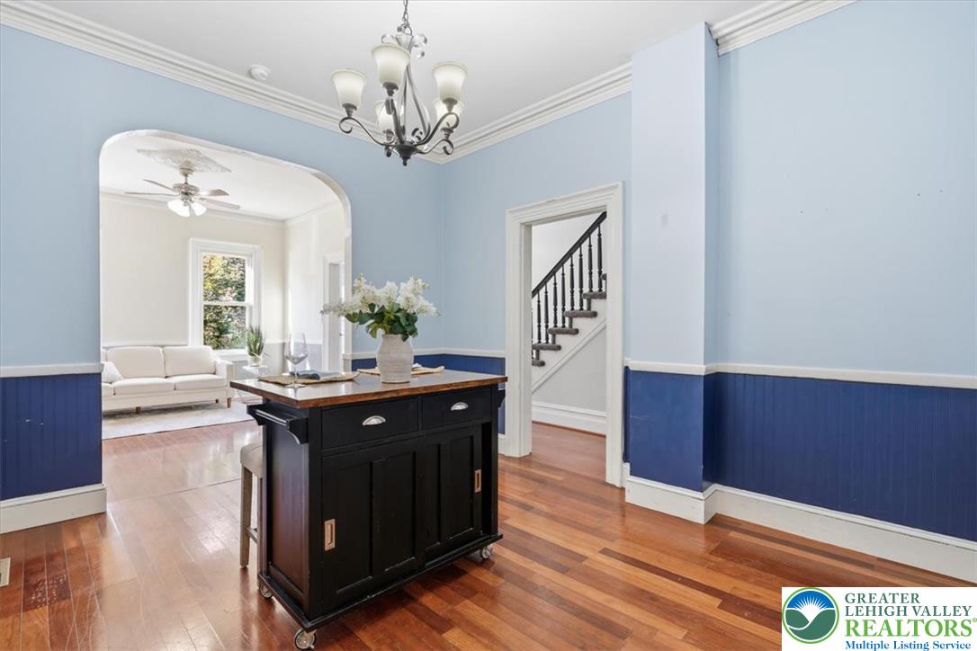709 Ferry Street Property Photo 4
