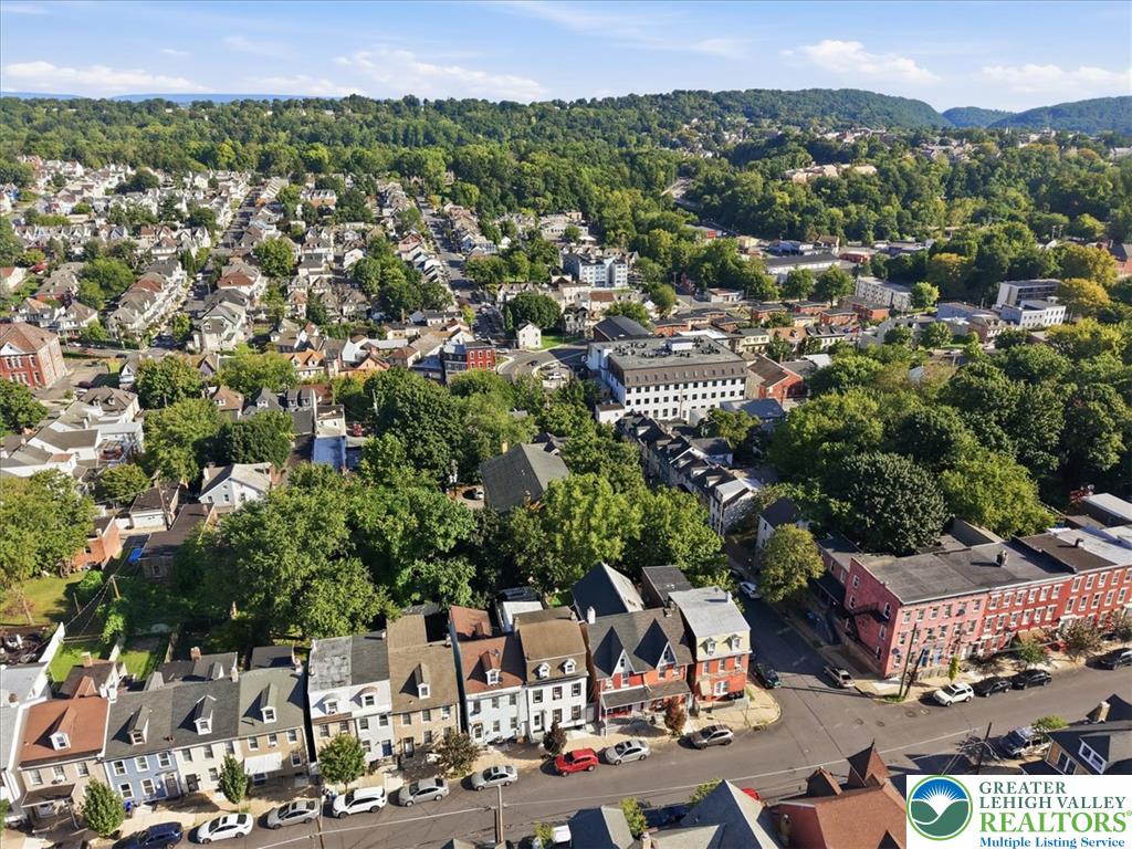 709 Ferry Street Property Photo 29