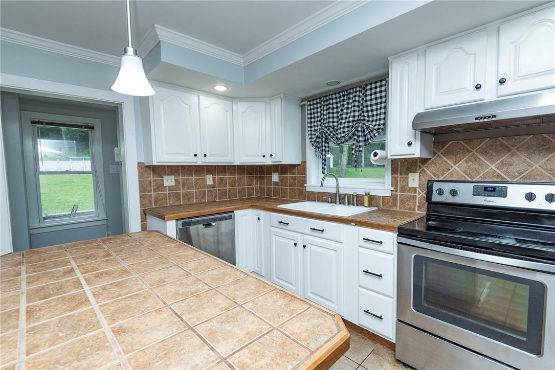 280 Oak Road Property Photo 8