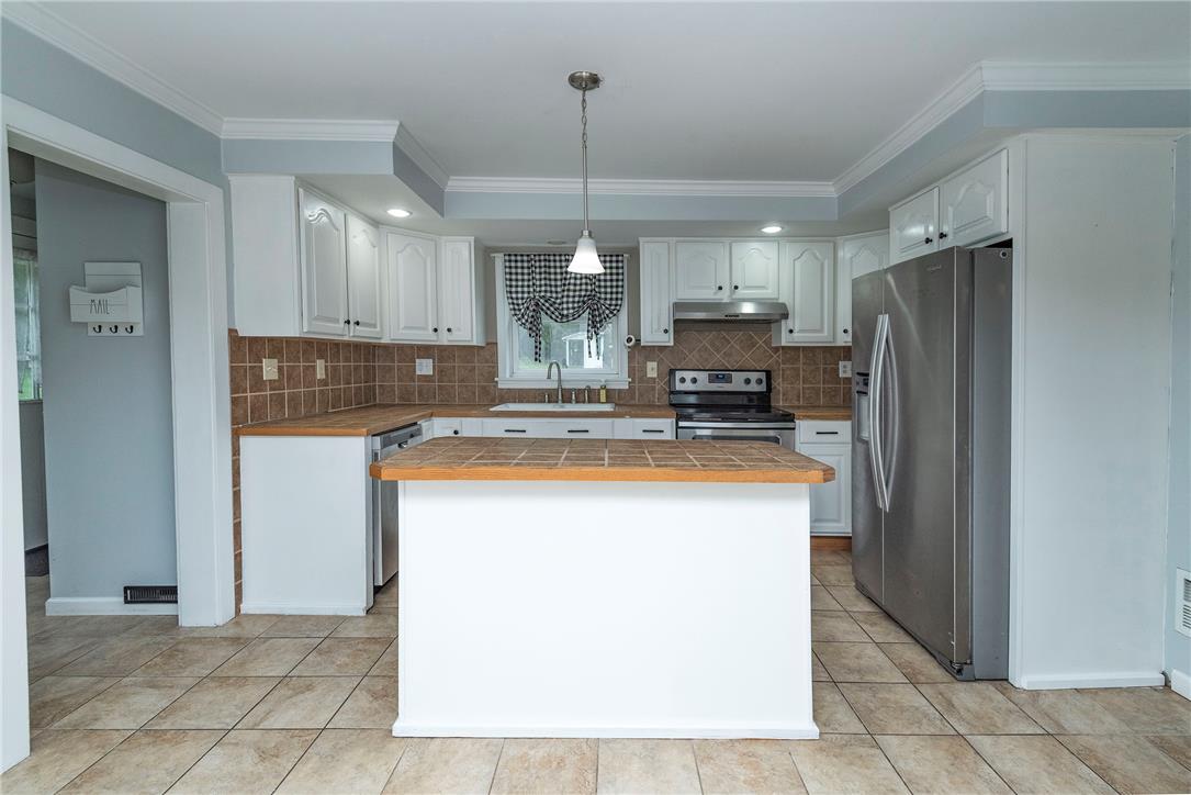 280 Oak Road Property Photo 10