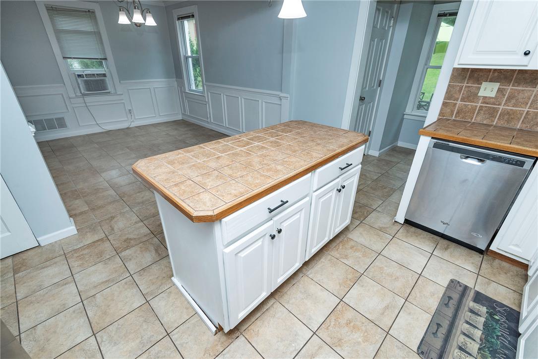 280 Oak Road Property Photo 11