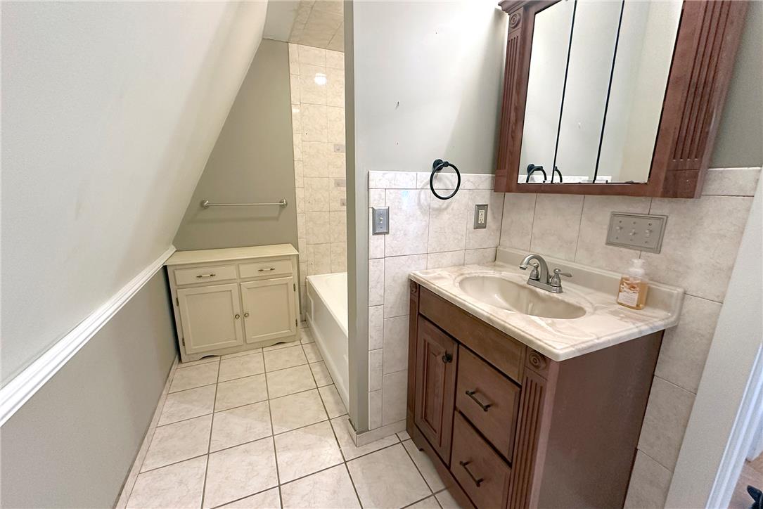 280 Oak Road Property Photo 22