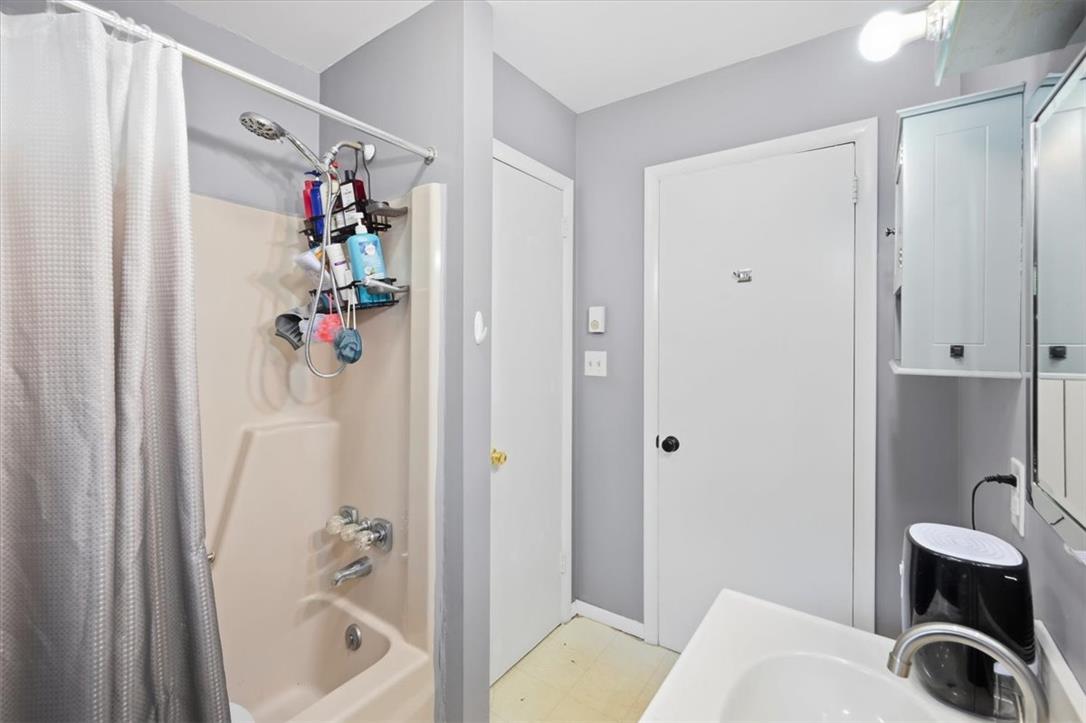 593 Country Place Drive Property Photo 43