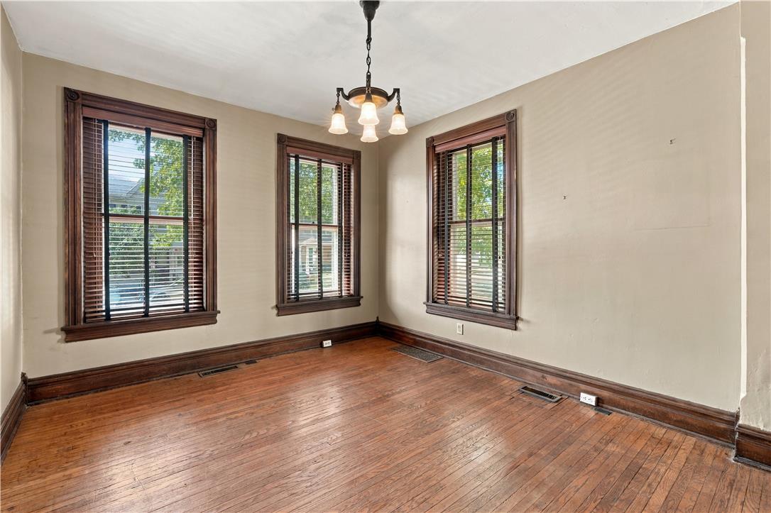 810 High Street Property Photo 11
