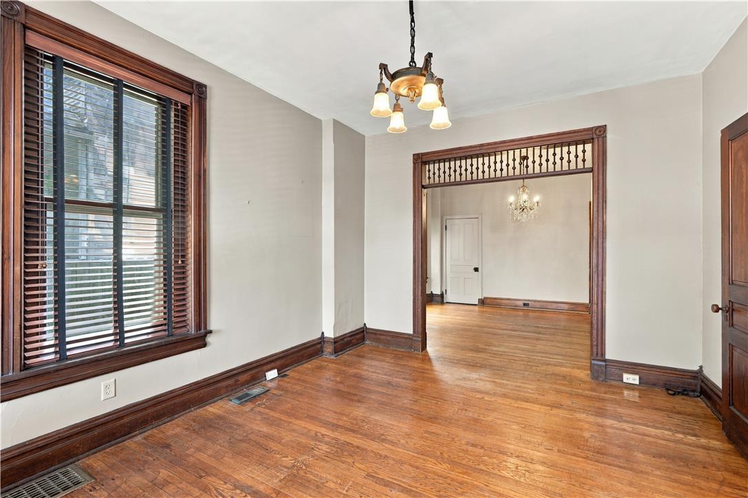 810 High Street Property Photo 13