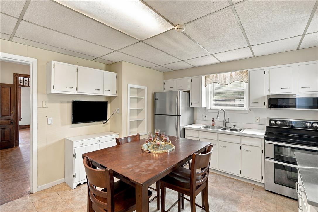 810 High Street Property Photo 24