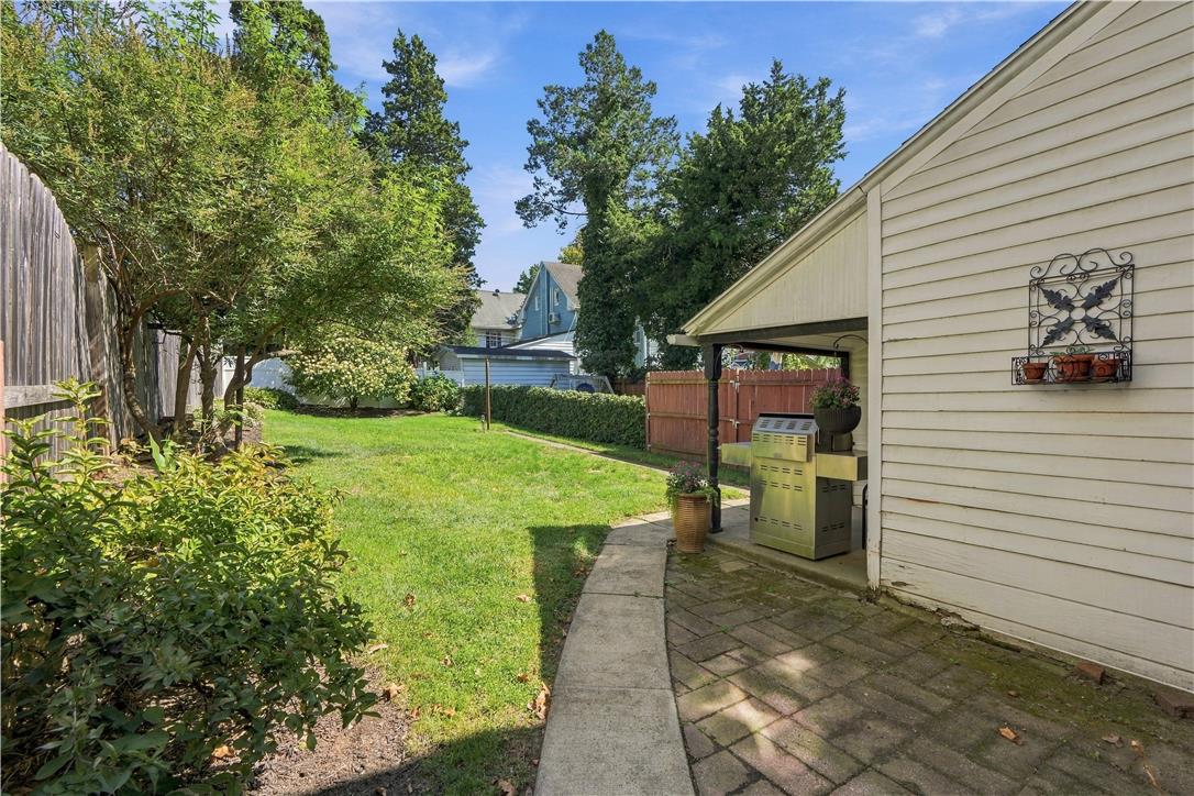 810 High Street Property Photo 42