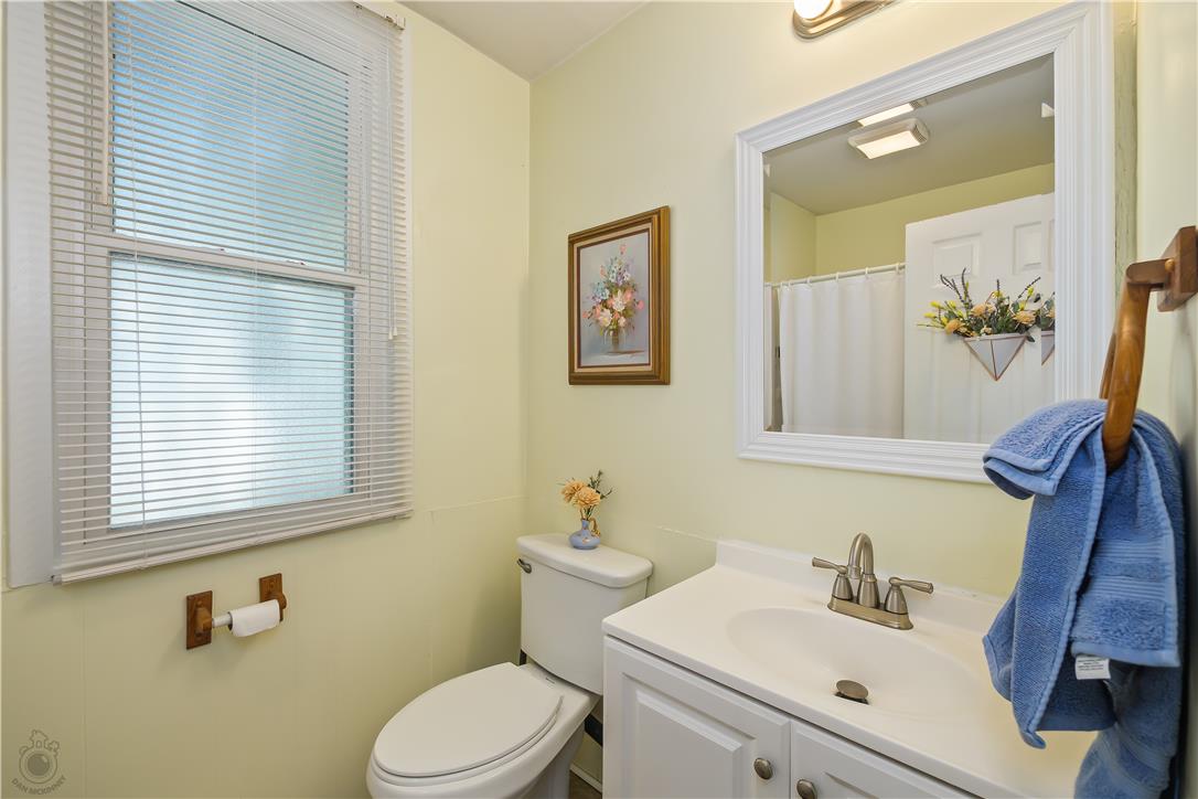 2355 Pennsylvania Avenue Property Photo 9