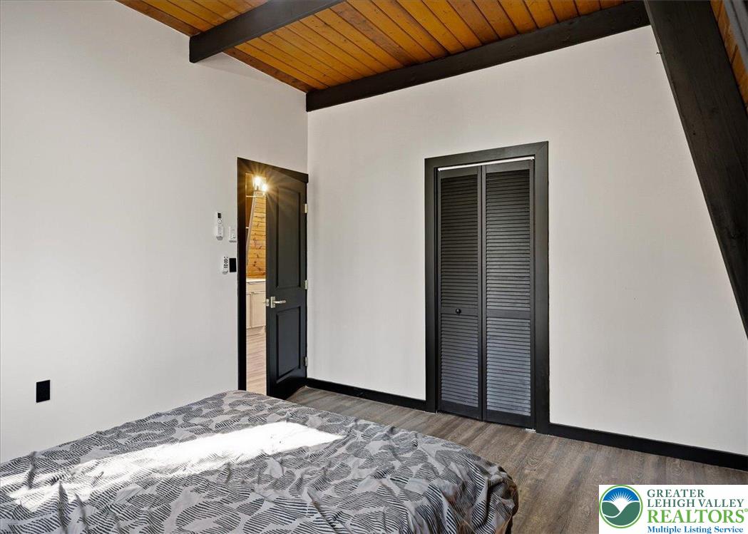 3257 Trafalgar Avenue Property Photo 14