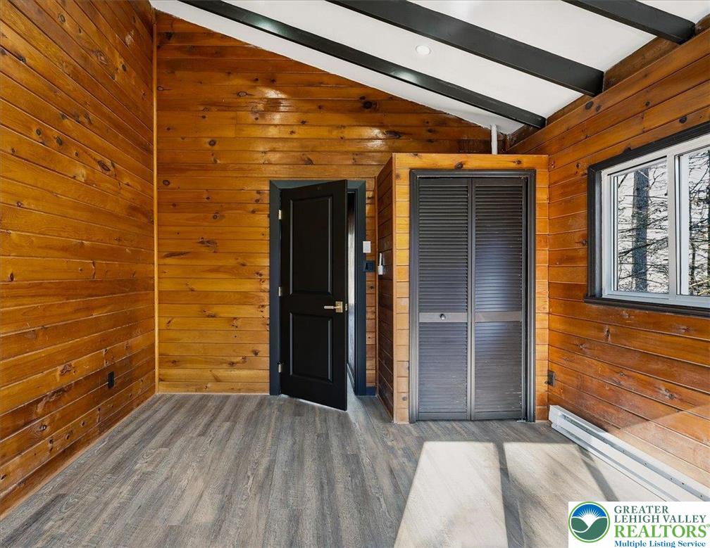 3257 Trafalgar Avenue Property Photo 21