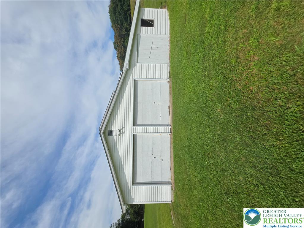 1058 Upper Nis Hollow Drive Property Photo 33