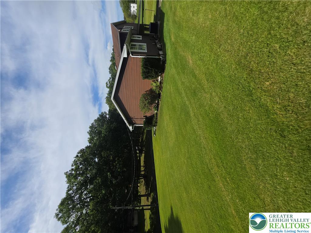 1058 Upper Nis Hollow Drive Property Photo 53