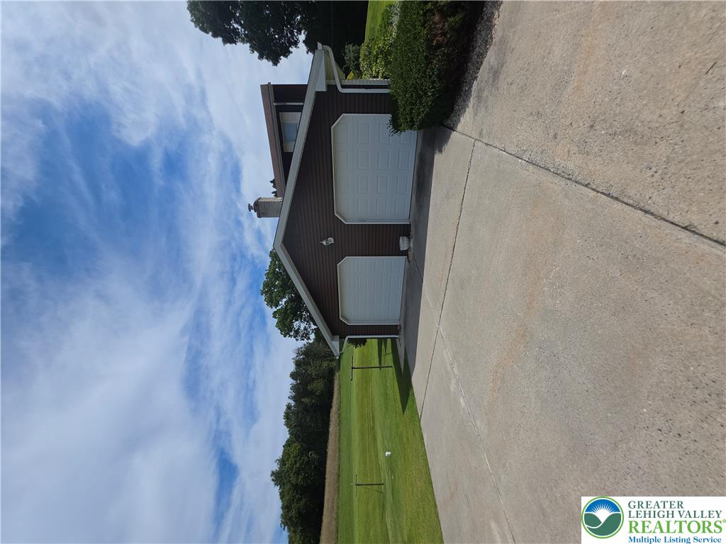 1058 Upper Nis Hollow Drive Property Photo 57