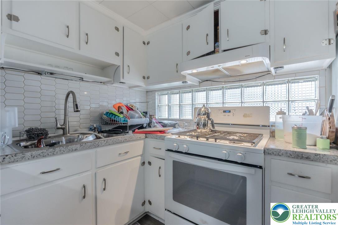 49 North Broad Street Property Photo 8