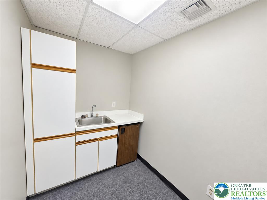 800 Main Street Property Photo 3