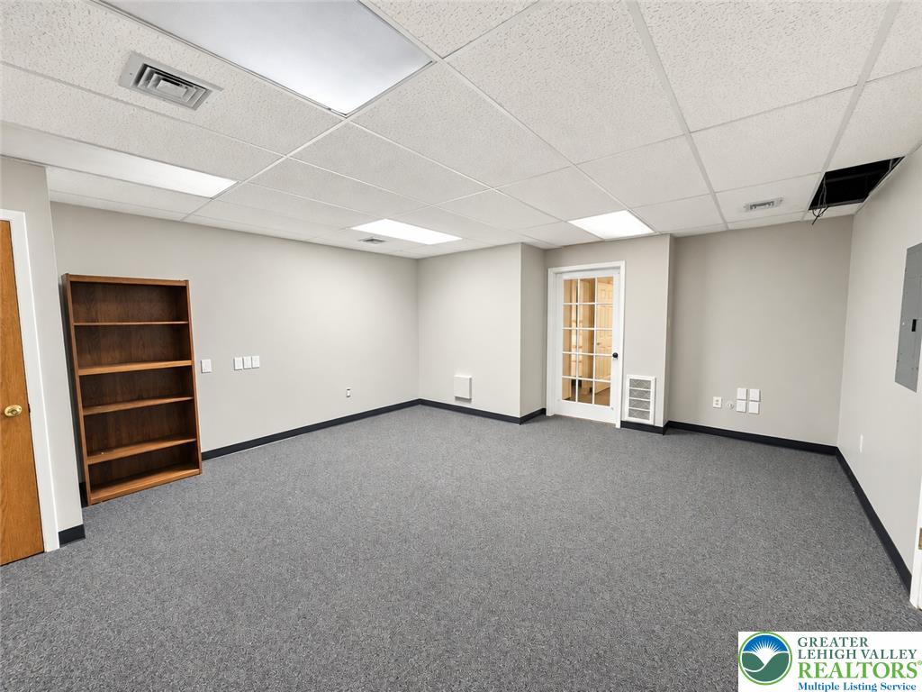 800 Main Street Property Photo 6