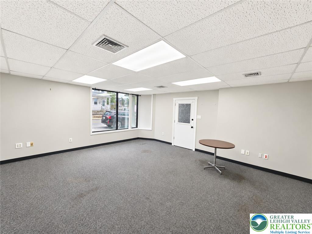 800 Main Street Property Photo 7