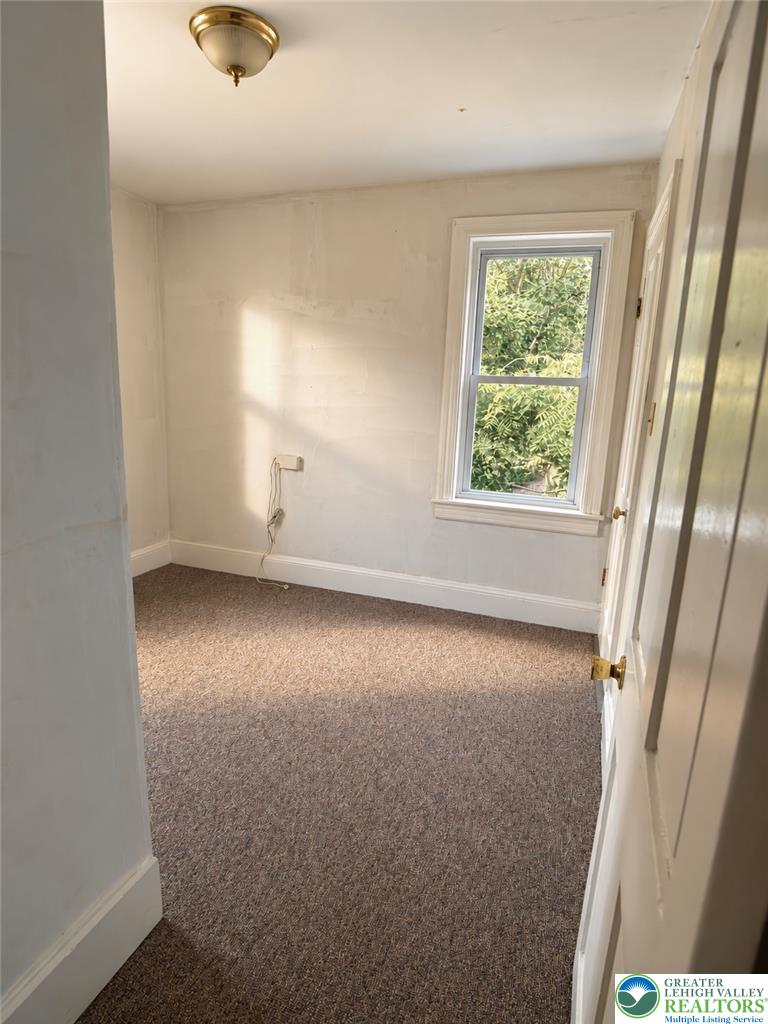 27 Kline Property Photo 10