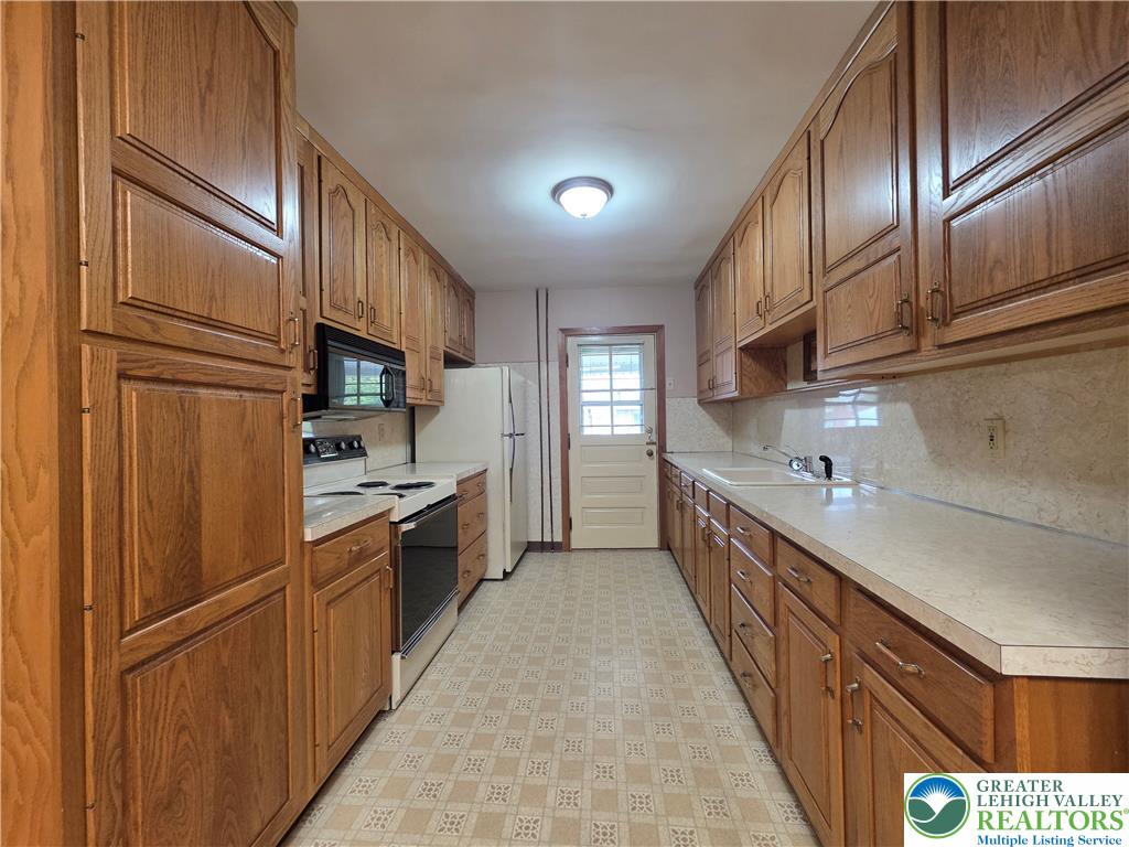 2135 Princeton Avenue Property Photo 7