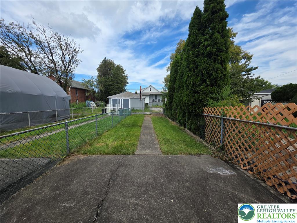 2135 Princeton Avenue Property Photo 23