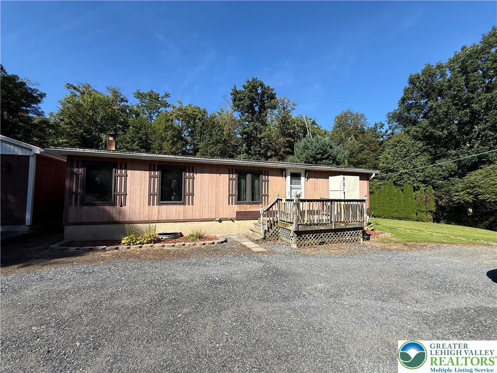 3240 Woodland Drive Property Photo 1