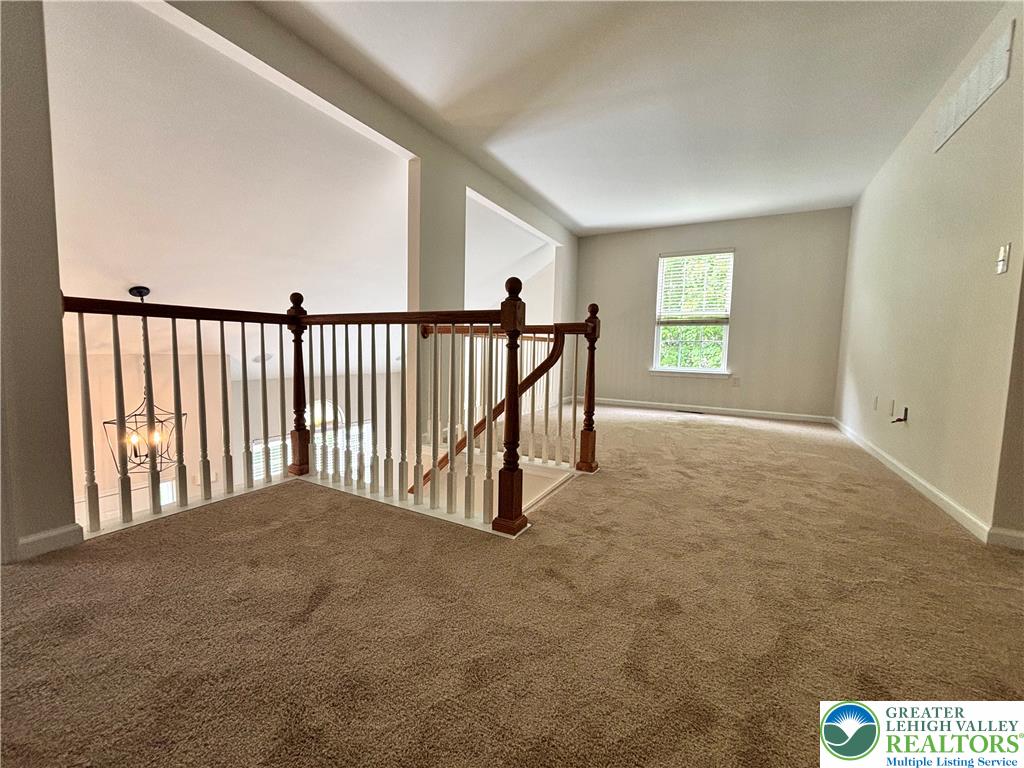 1537 Cambridge Drive Property Photo 10
