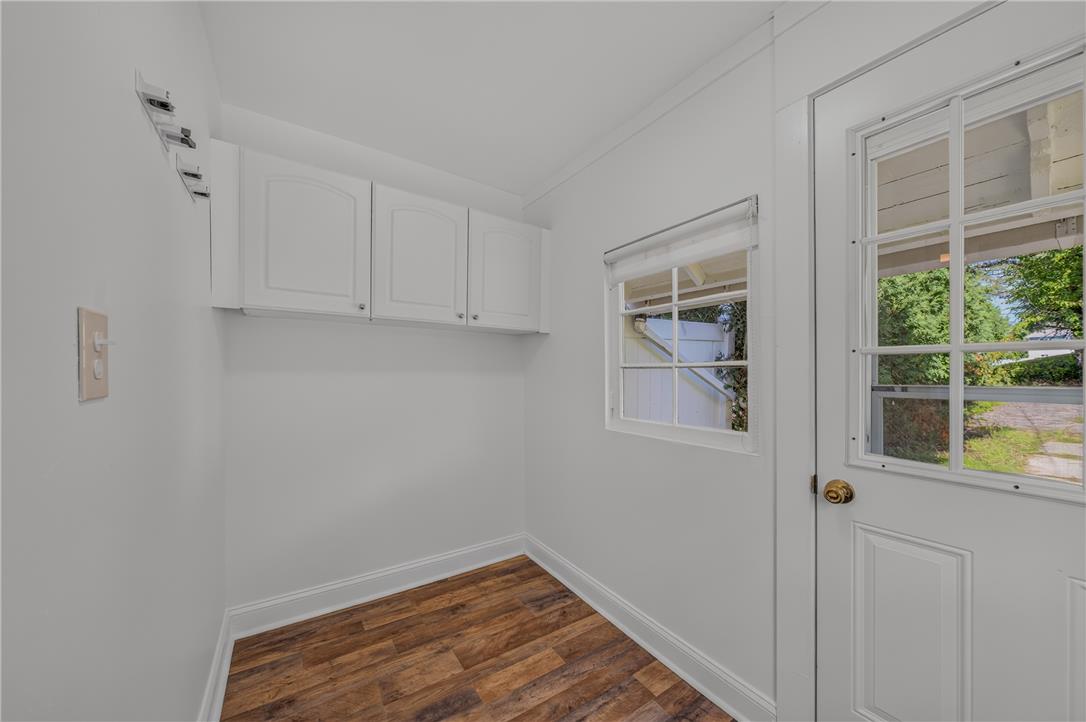 205 North Irving Street Property Photo 24