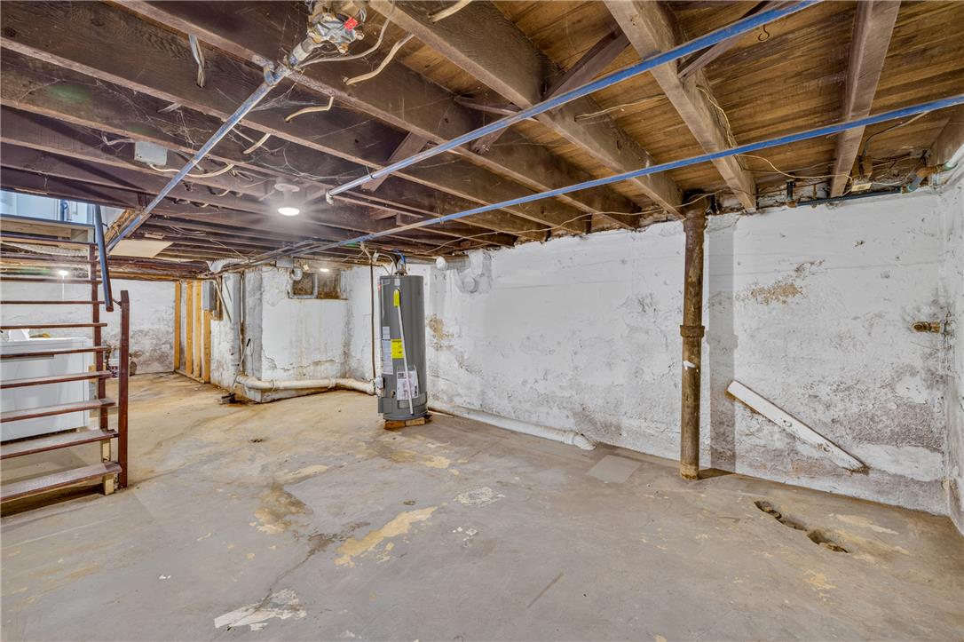 205 North Irving Street Property Photo 43