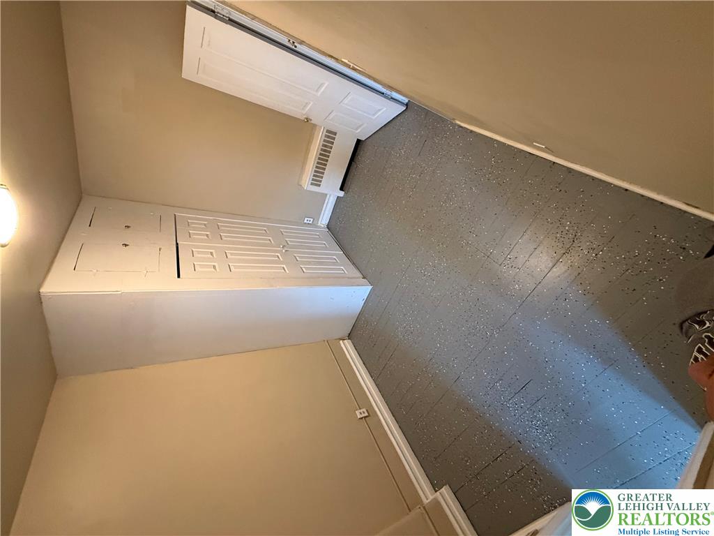 832 Chestnut Street Property Photo 6
