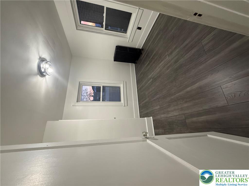 2014 West Green Street Property Photo 10