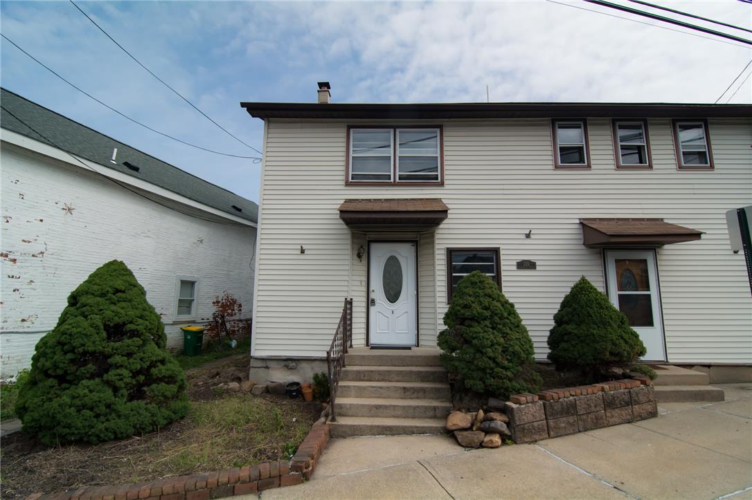215 Franklin Street Property Photo 1
