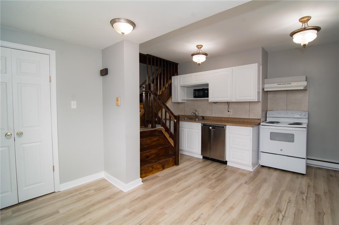 215 Franklin Street Property Photo 4
