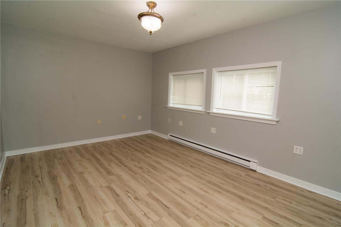 215 Franklin Street Property Photo 8