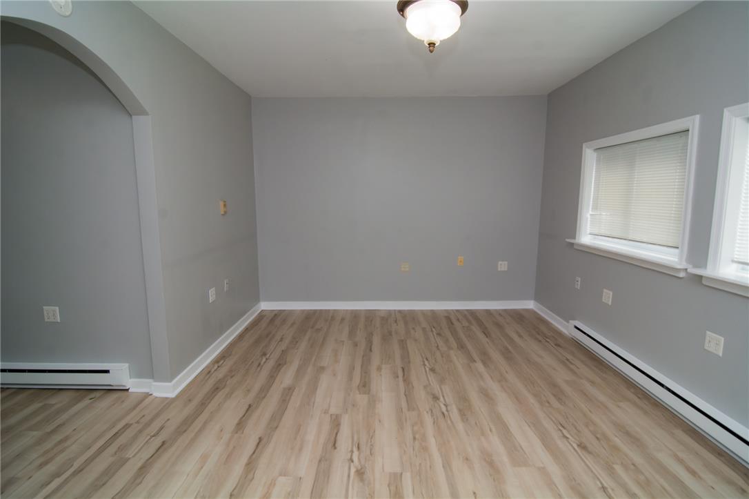 215 Franklin Street Property Photo 9