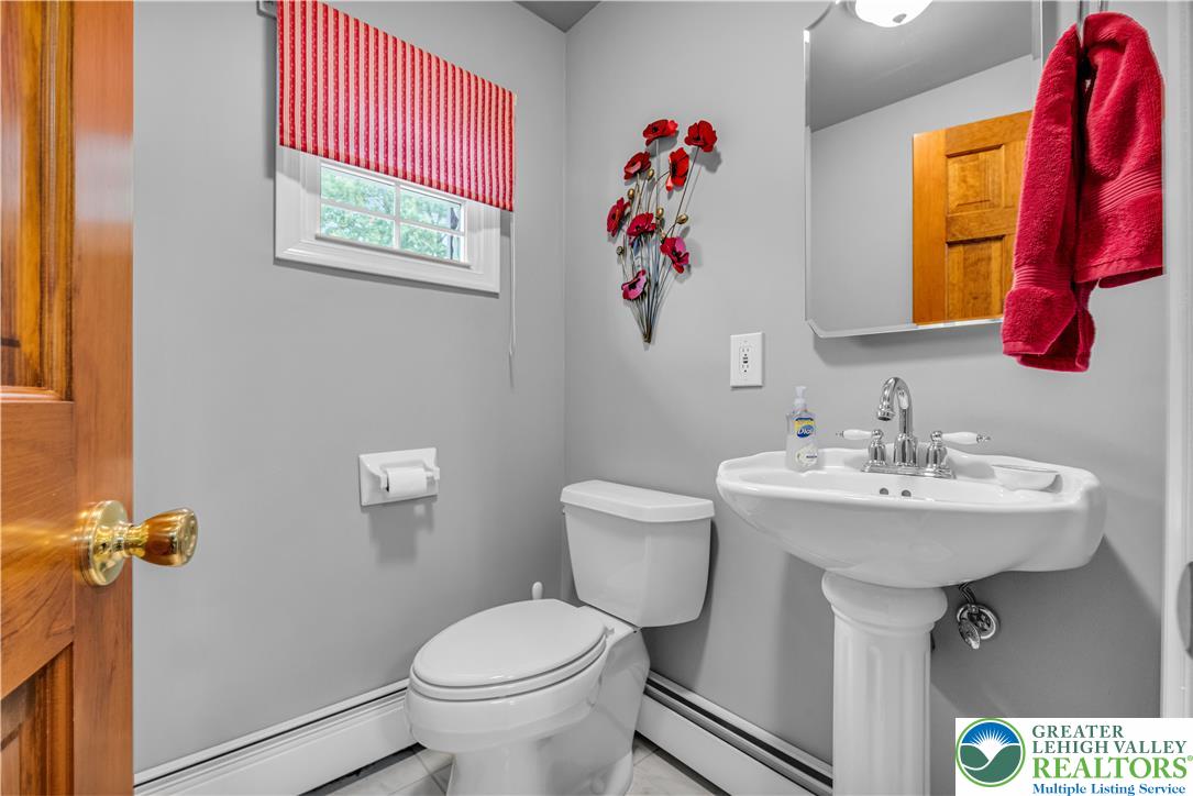 2750 Belaire Road Property Photo 10