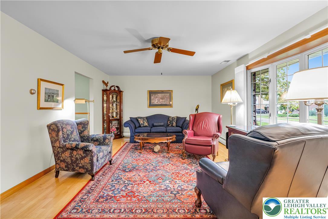 2750 Belaire Road Property Photo 14