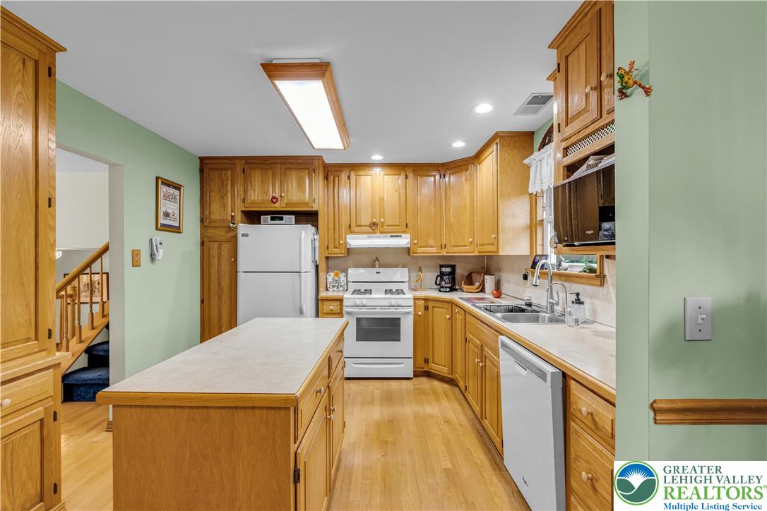 2750 Belaire Road Property Photo 17