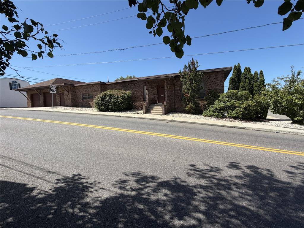 350 North Pine Street Property Photo 2