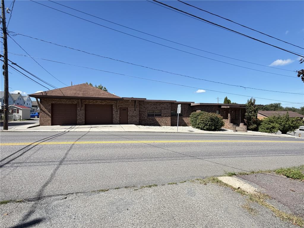 350 North Pine Street Property Photo 7