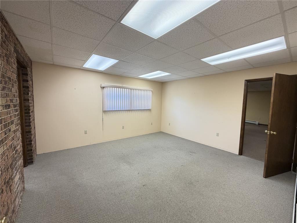 350 North Pine Street Property Photo 14