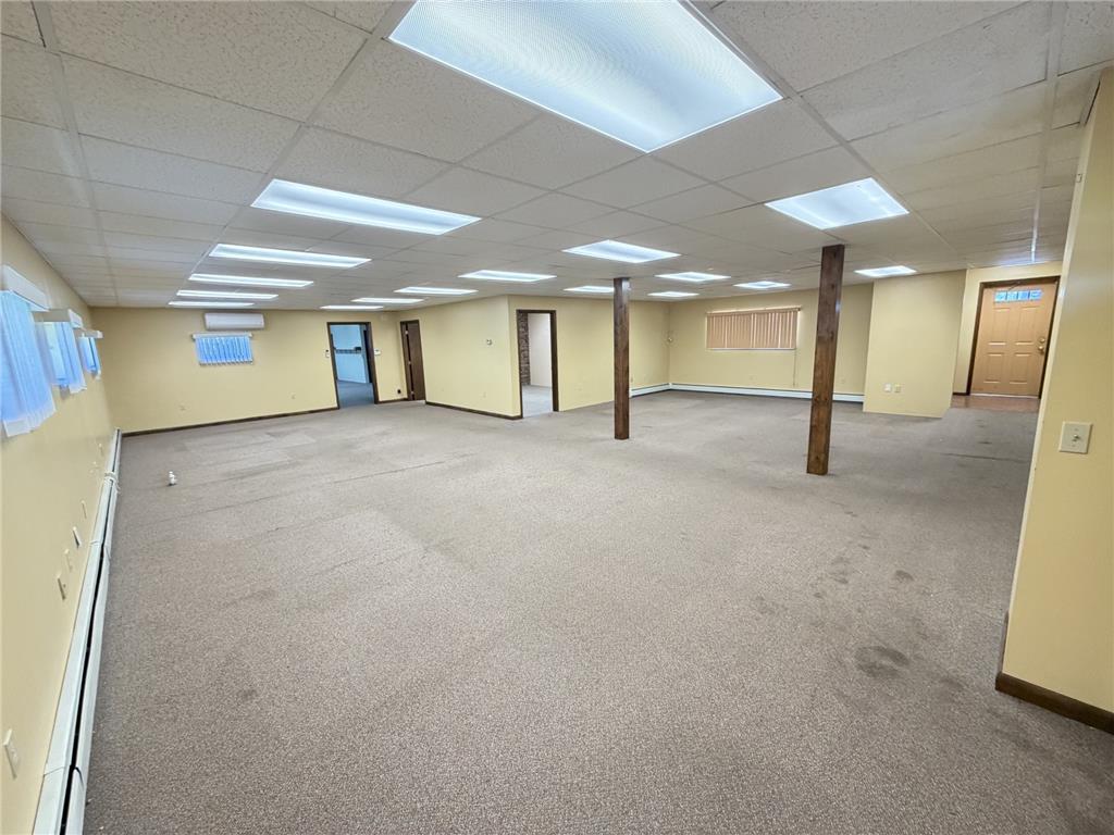 350 North Pine Street Property Photo 15