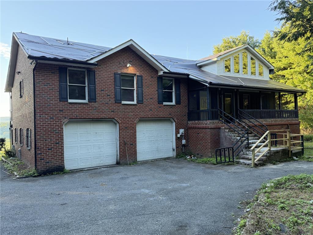 189 Turkey Ridge Drive Property Photo 4