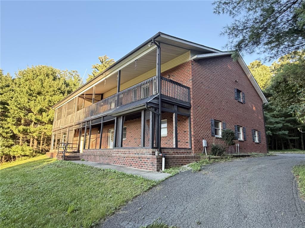 189 Turkey Ridge Drive Property Photo 8