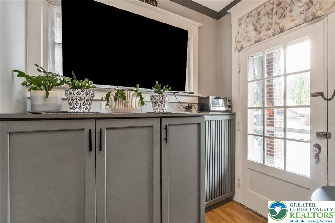 1216 Lorain Avenue Property Photo 18